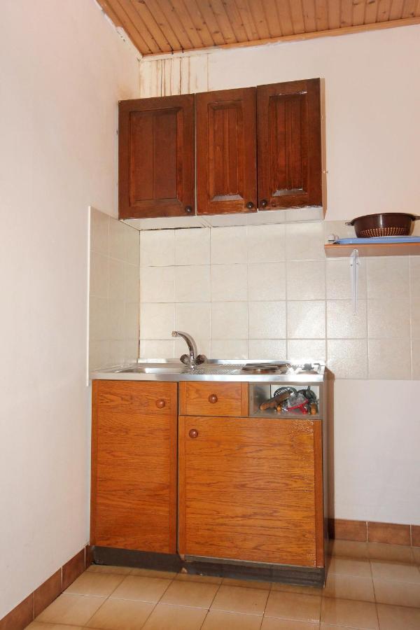 Apartments And Rooms By The Sea Mandre, Pag - 3557 Kolan Exterior foto